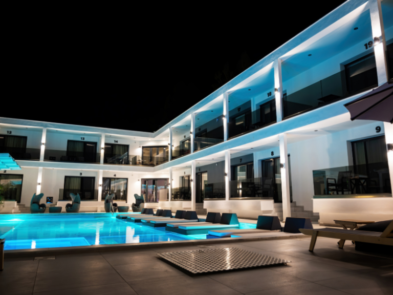 Read more about the article Guide To Exterior Lighting: Commercial LED Outdoor Lighting