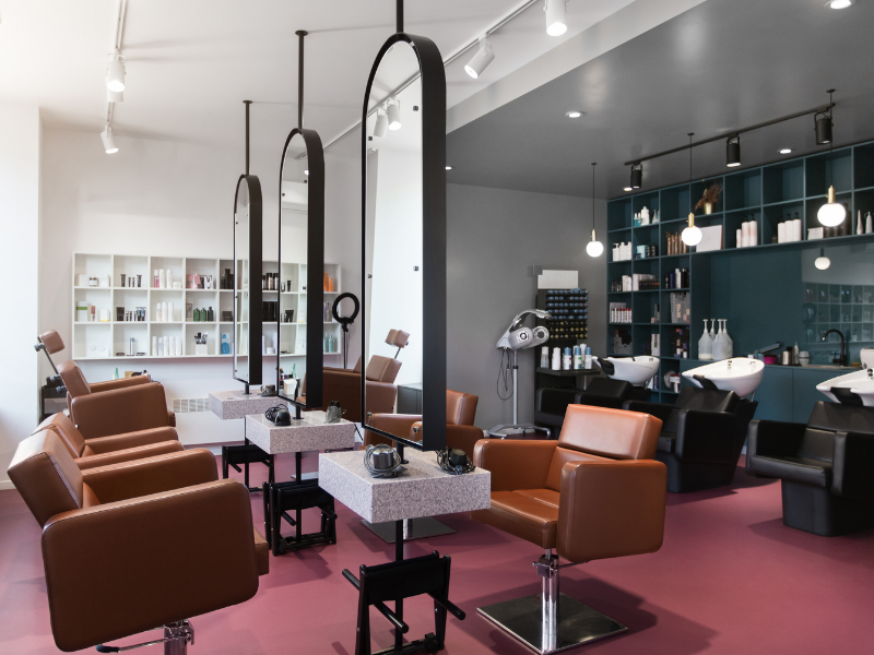 You are currently viewing Salon Lighting Guide: Best Lights for Beauty and Hair Salons