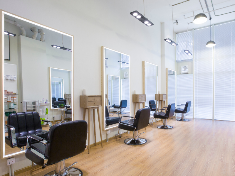 You are currently viewing Why Salon Lighting Matters for Better Client Experience